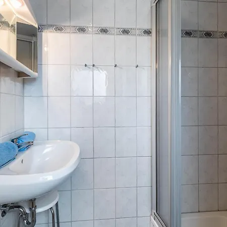 Ferienwohnung, Kuehlungsborn, Cleaning Included Apartmán Ostseebad Kühlungsborn