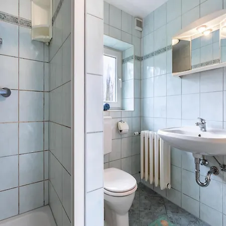 Ferienwohnung, Kuehlungsborn, Cleaning Included Appartement